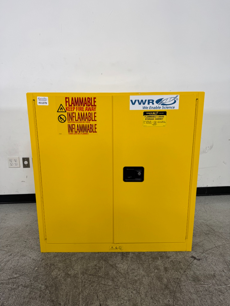 Image of VWR 30 Gal. Flammable Liquid Storage Cabinet
